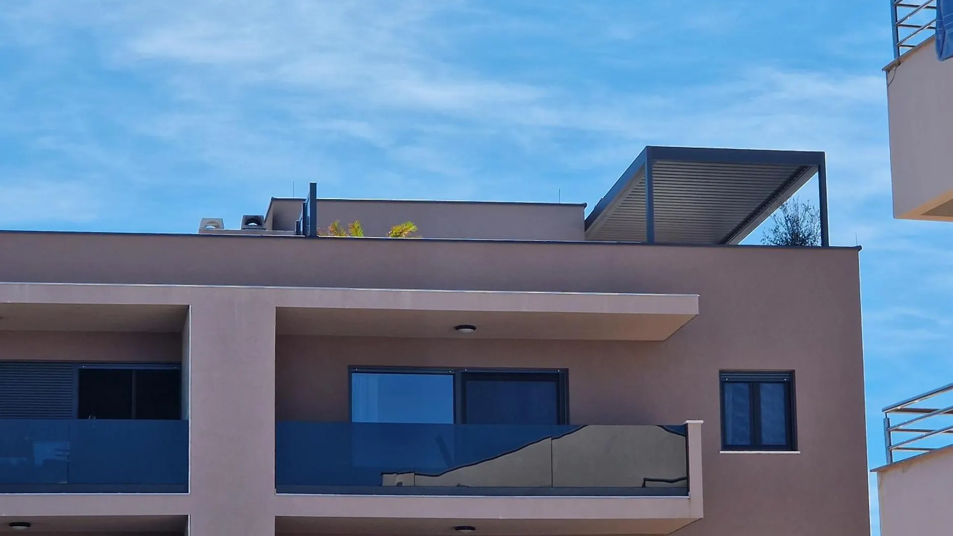 Deluxe Apartment Mila Nin